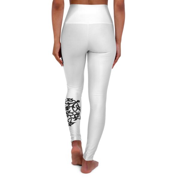 ⁦High Waisted Yoga Leggings⁩ - الصورة ⁦2⁩